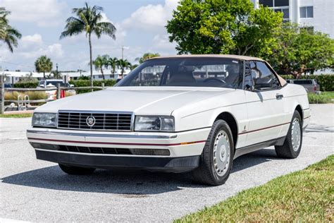 1990 Cadillac Allante Base