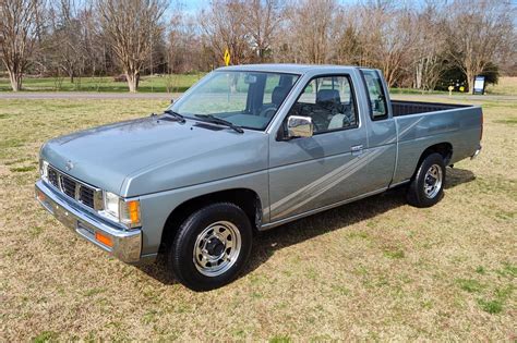1993 Nissan Truck