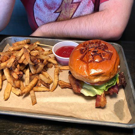 Bulldog Burger Starkville