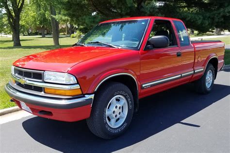 Chevrolet 2000 S10