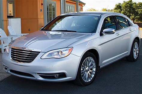 Chrysler 200 2013