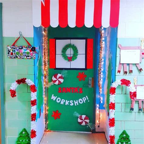 Classroom Christmas Door Decorating