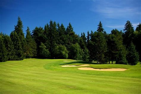 Crossroads Par 3 Golf