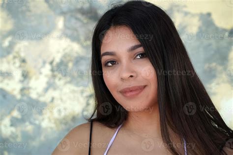 Finds Single Latina Girl