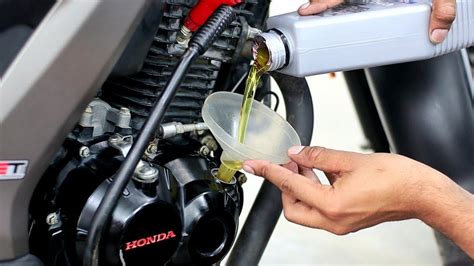 How To Change Engine Oil In Bike