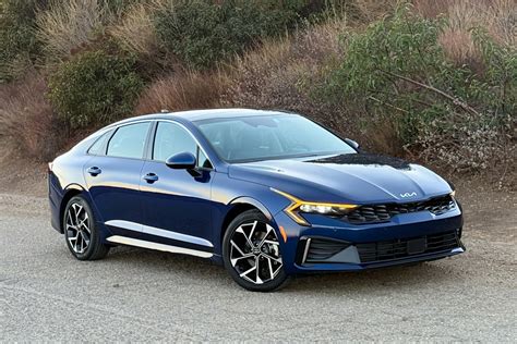Kia K5 060