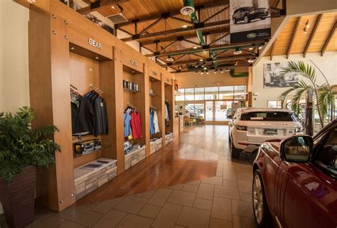 Land Rover Woodland Hills