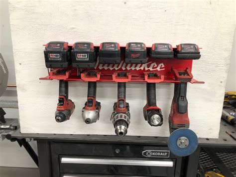 Milwaukee Tool Holder