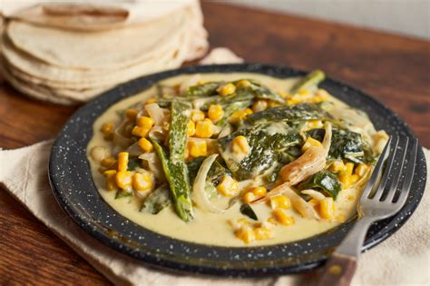 Rajas Con Queso