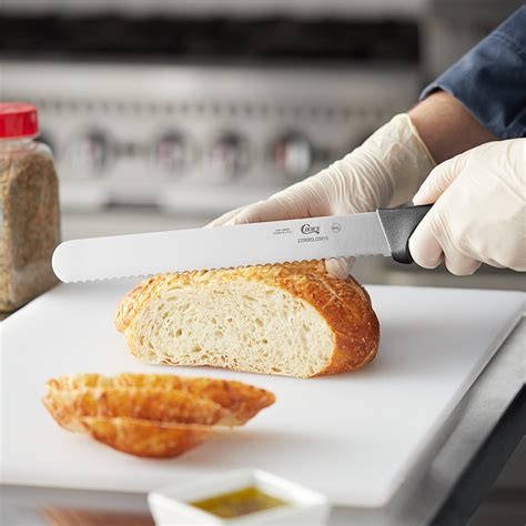 Serrated Edge Bread Knife